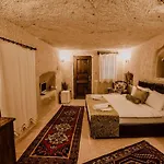 Hotel Cave