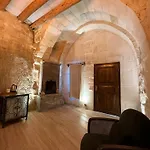 Hotel Cave