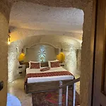 Cave 4* Ortahisar