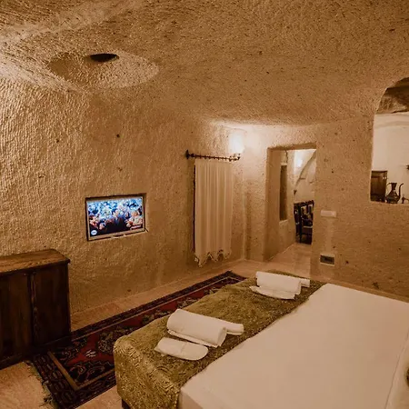 Otel Cave 4*