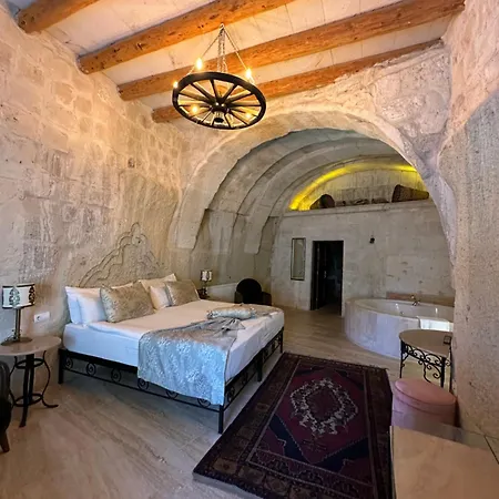 Otel Cave