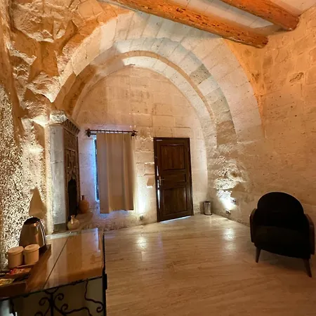 Cave Hotel 4*
