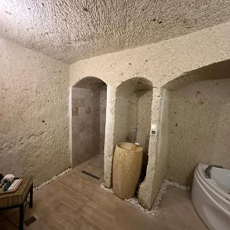 Otel Cave 4*