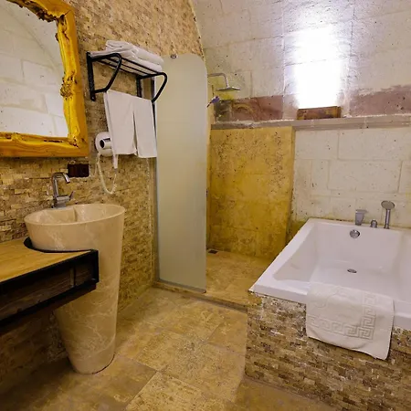 Cave Отель 4*