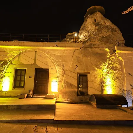 Hotel Cave 4*