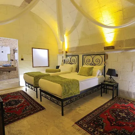 Hotel Cave