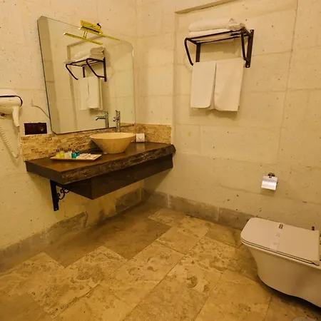 Hotel Cave 4*