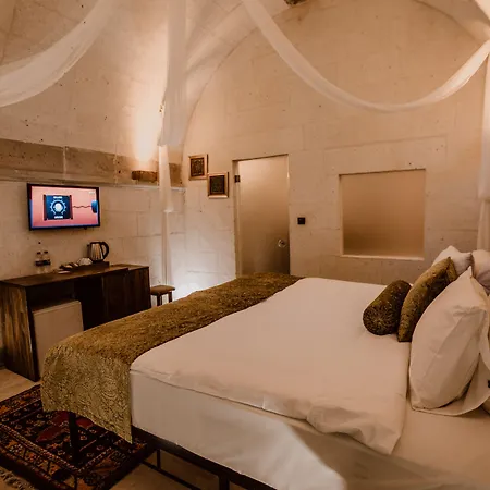 Cave 4* Ortahisar