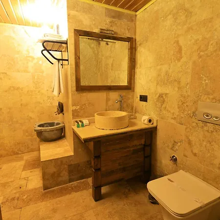 Hotel Cave 4*