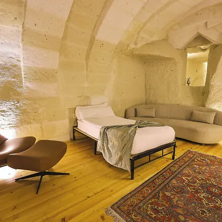 Cave Отель