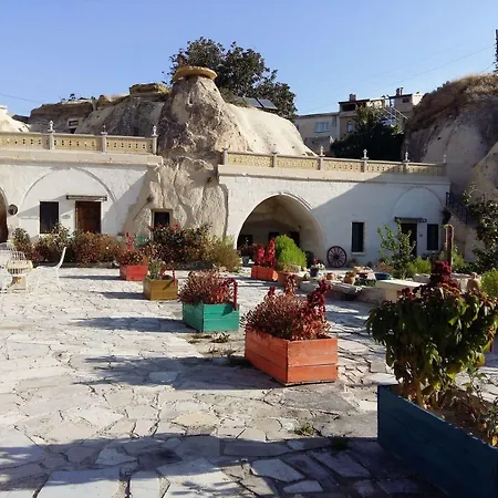 Cave Otel 4*