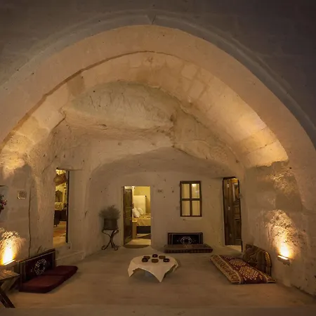 Cave Отель 4*