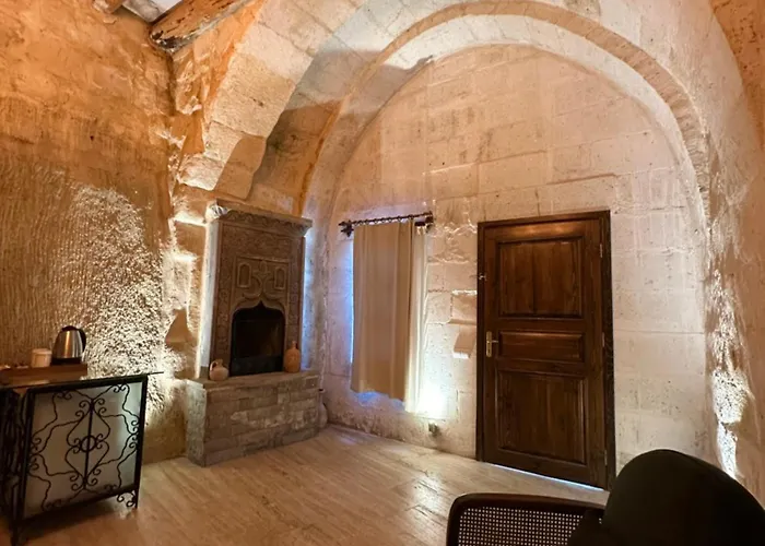 Hotel Cave